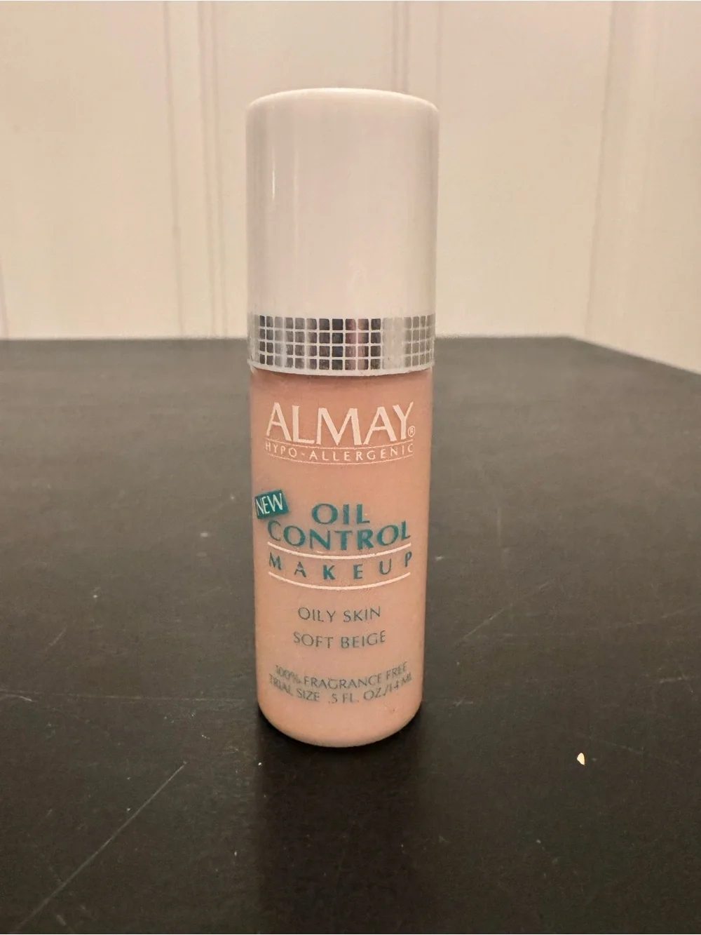 Vintage 1989 Almay Oil Control Liquid Foundation Oily Skin Soft Beige .5oz Trial
